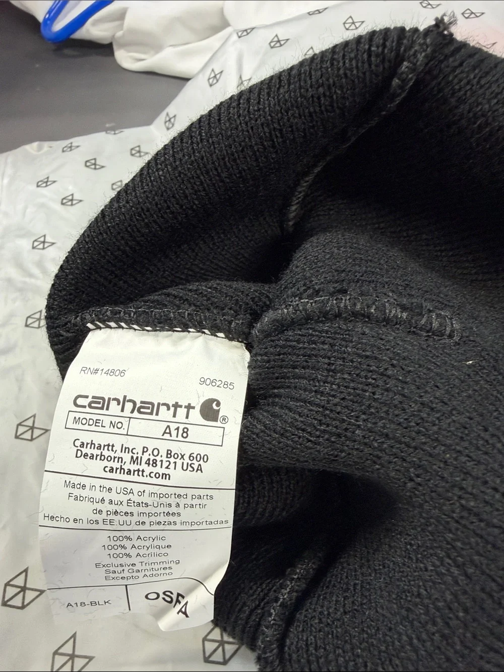 Carhartt Black Knit Cuffed Beanie with Logo Patch NWT One size